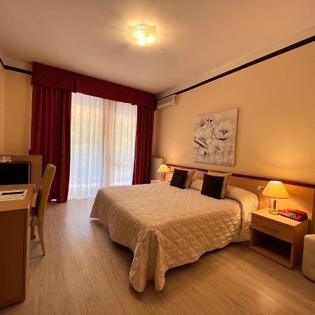 סאלו Hotel Conca D'Oro מראה חיצוני תמונה